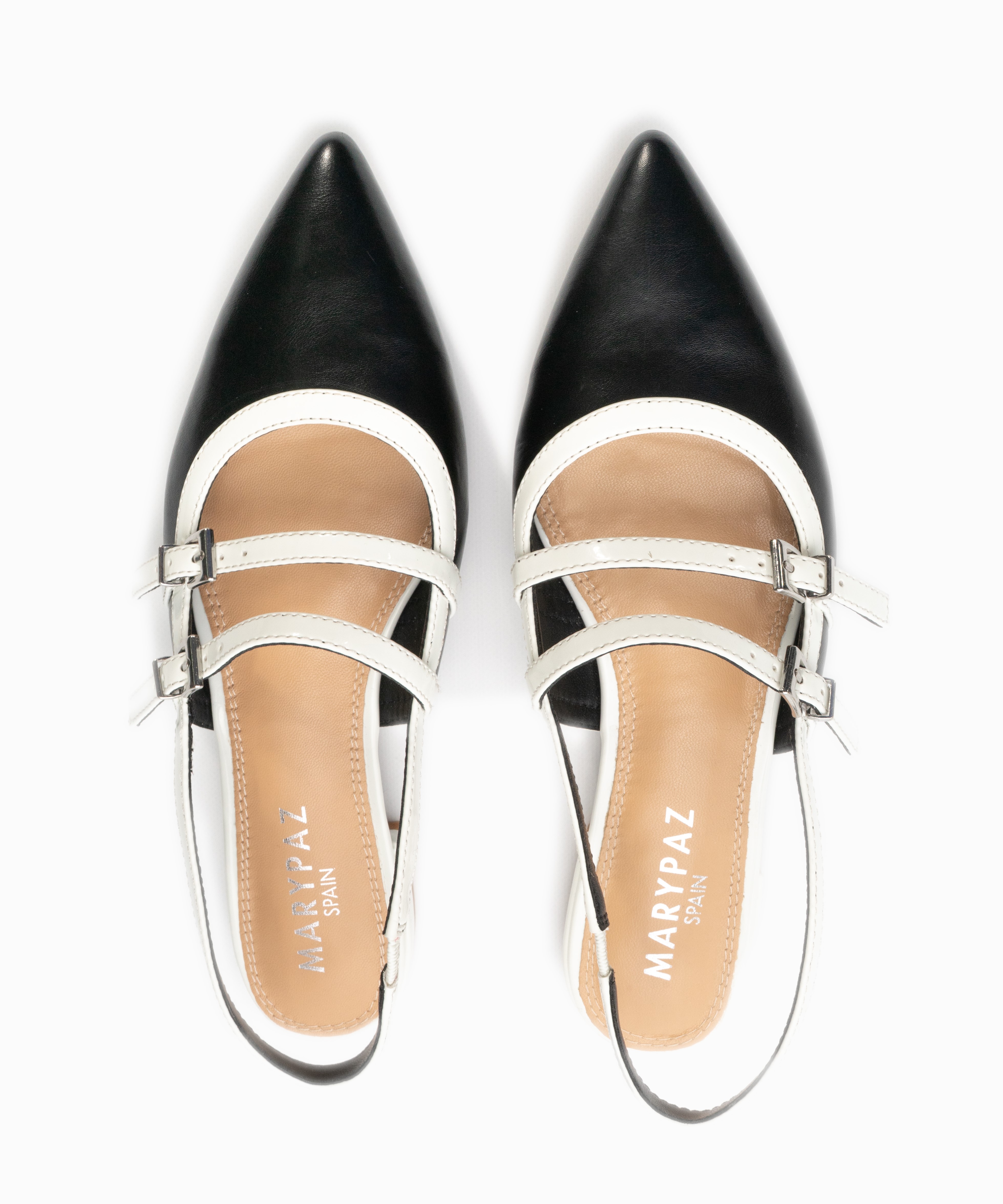 Sapatos rasos abertos com fivelas image number null